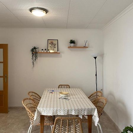 Cozy Apartment In Centre Of Alicante Near Plaza De Toros Екстериор снимка