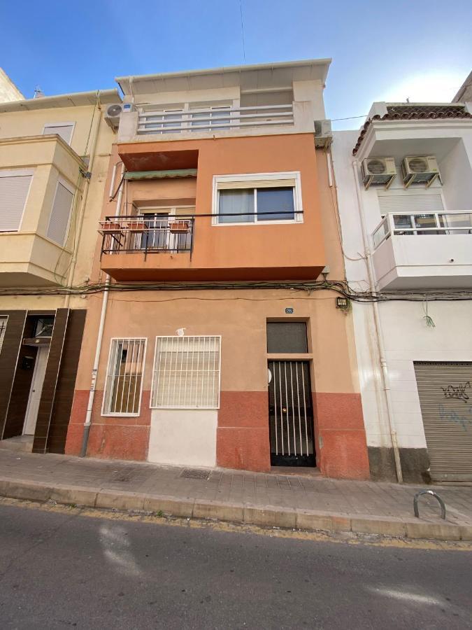 Cozy Apartment In Centre Of Alicante Near Plaza De Toros Екстериор снимка