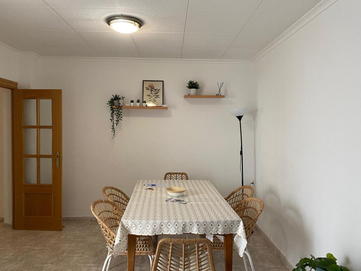 Cozy Apartment In Centre Of Alicante Near Plaza De Toros Екстериор снимка